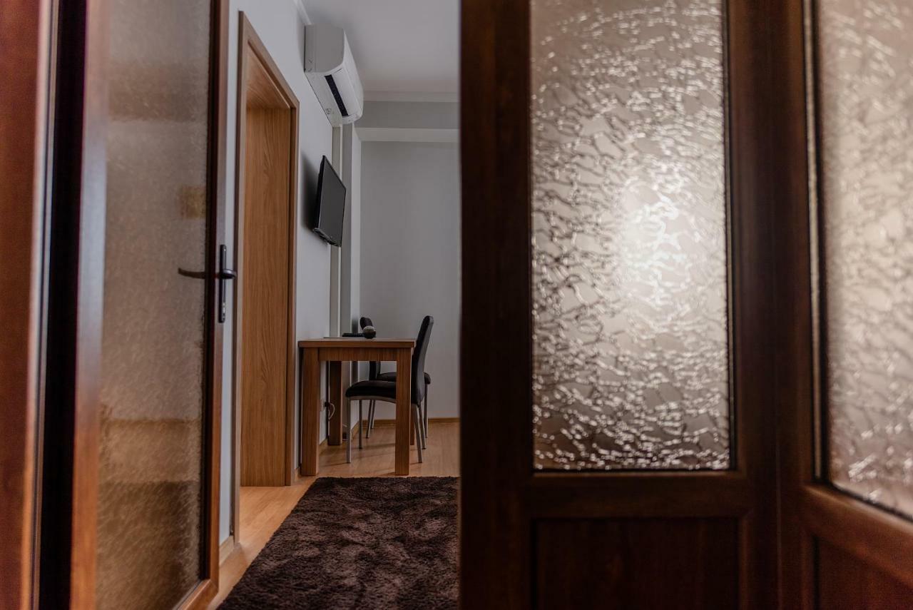 كلوج-نابوكا Elis Residence المظهر الخارجي الصورة